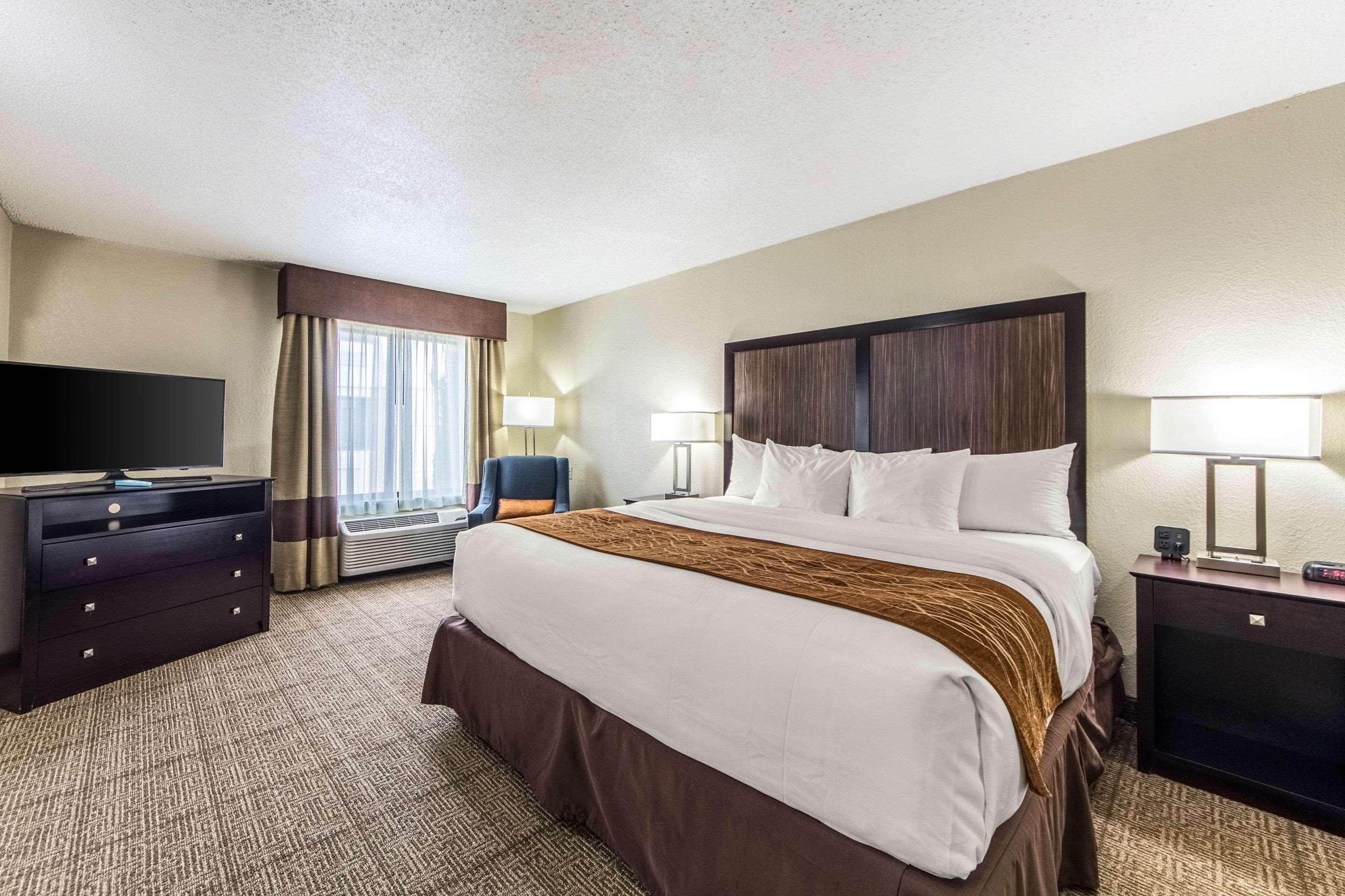 Comfort Inn Dallas Park Central Exteriör bild
