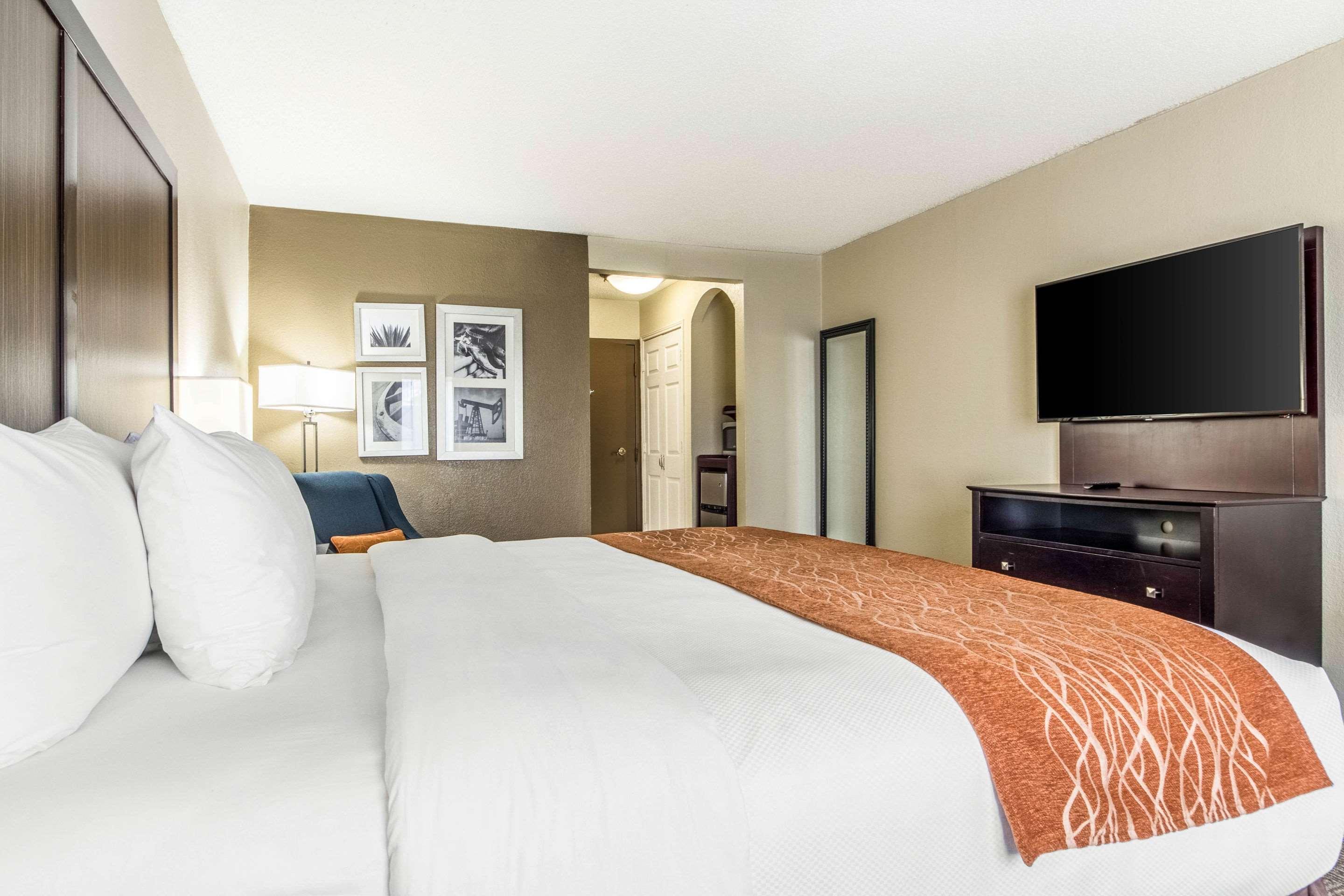 Comfort Inn Dallas Park Central Exteriör bild