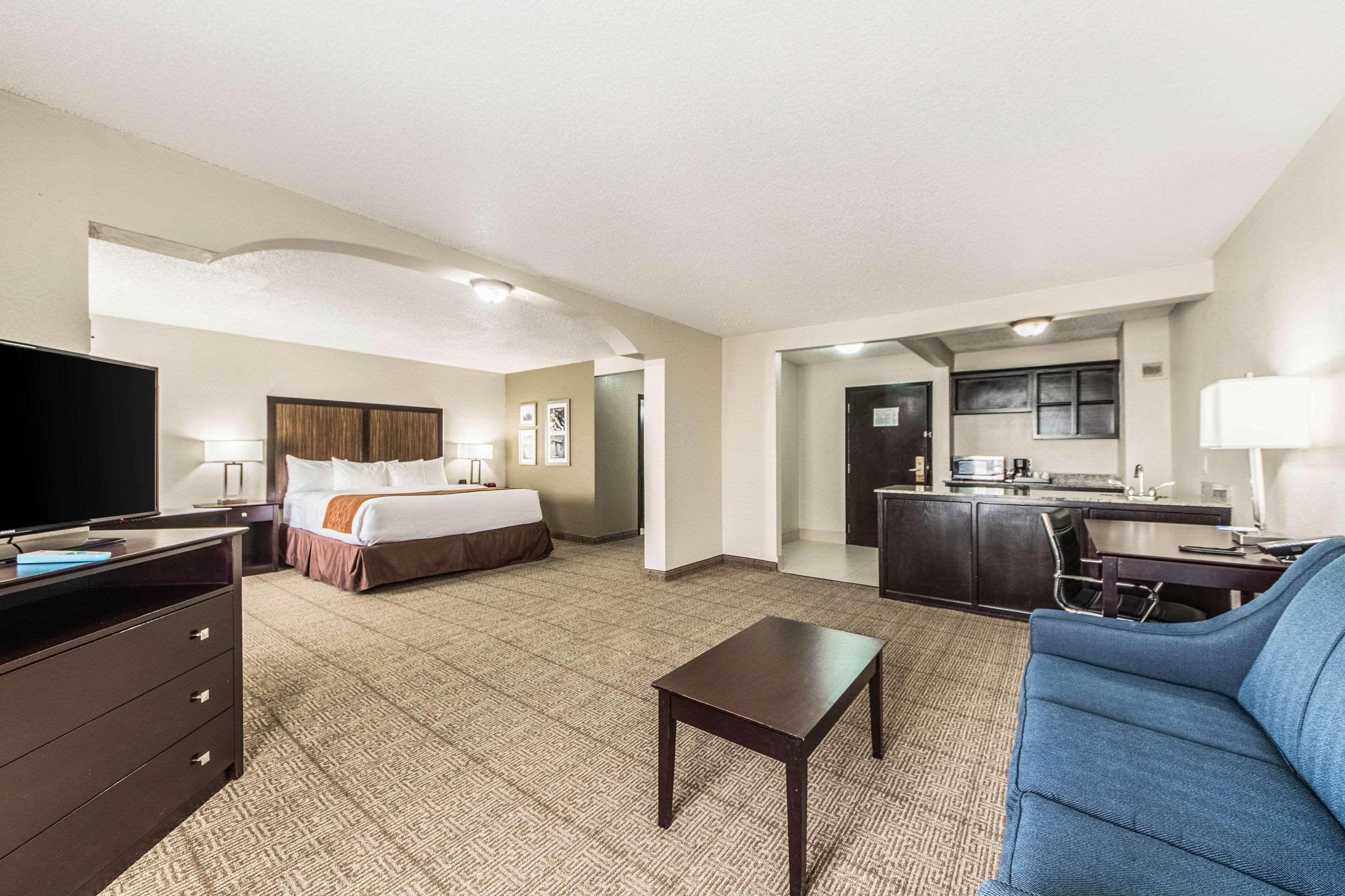 Comfort Inn Dallas Park Central Exteriör bild