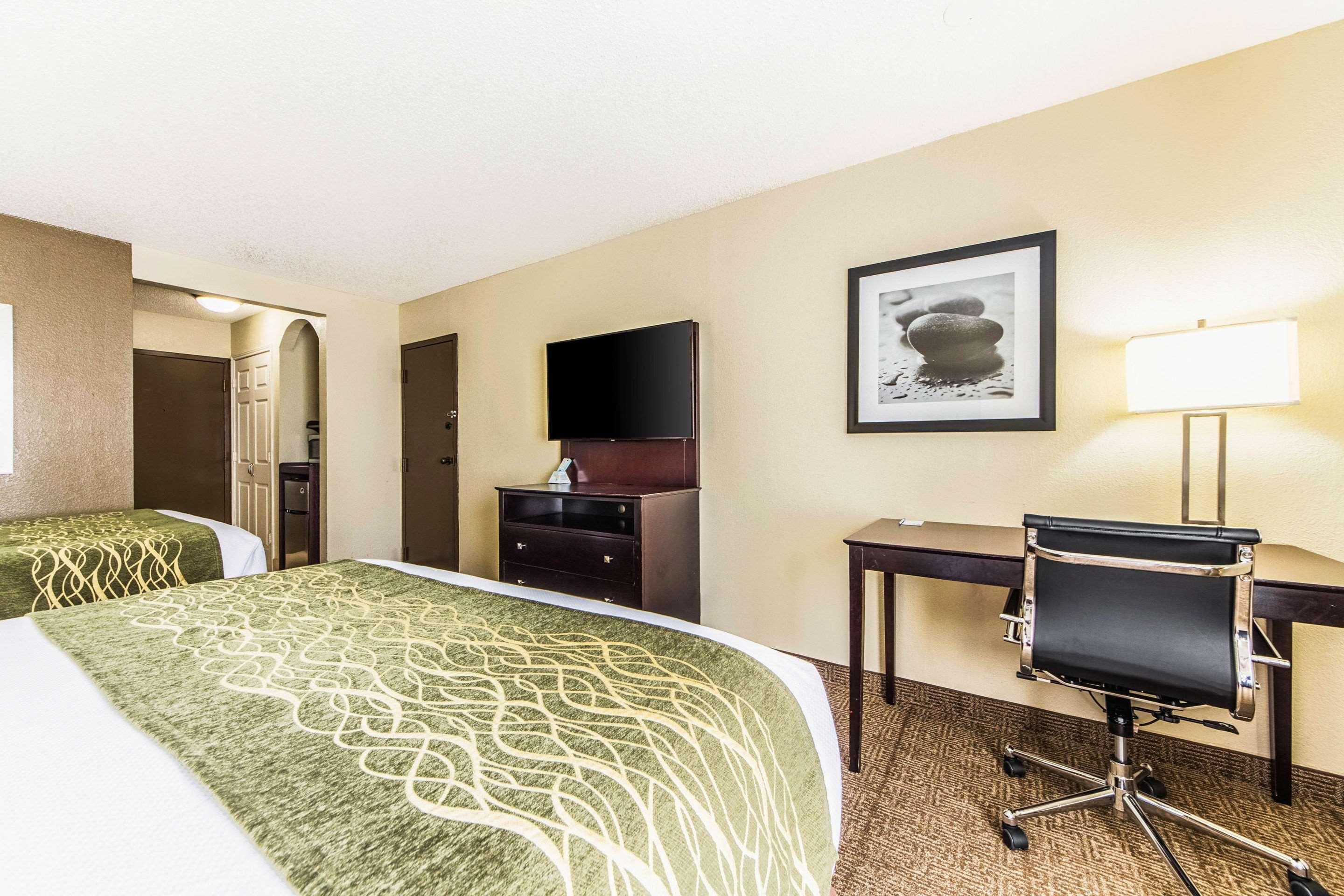 Comfort Inn Dallas Park Central Exteriör bild