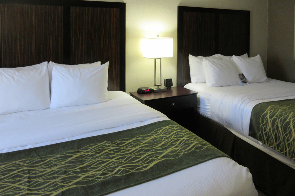 Comfort Inn Dallas Park Central Exteriör bild