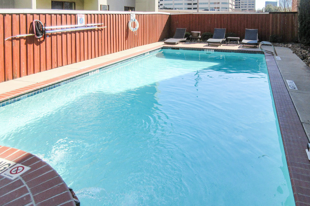 Comfort Inn Dallas Park Central Exteriör bild