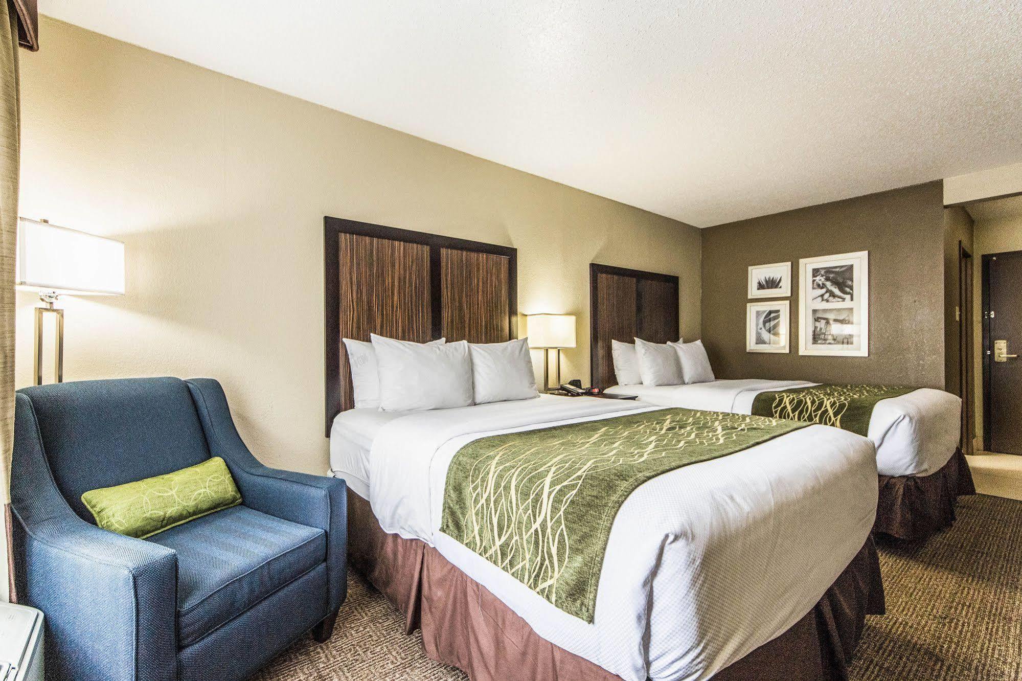 Comfort Inn Dallas Park Central Exteriör bild